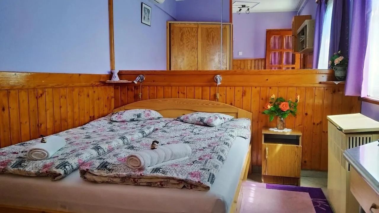 Csobogo Vendeghaz Apartment Eger